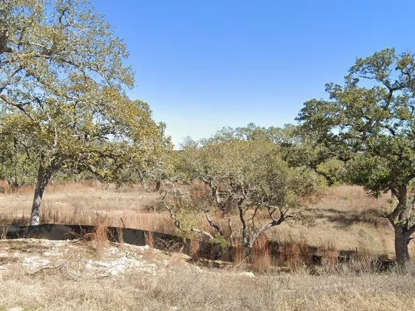 233 Crosswater Ln, Dripping Springs, TX 78620