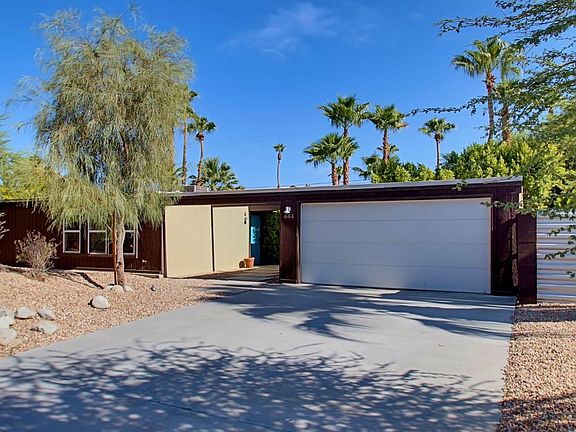 4th image of 444 E Desert Willow Cir