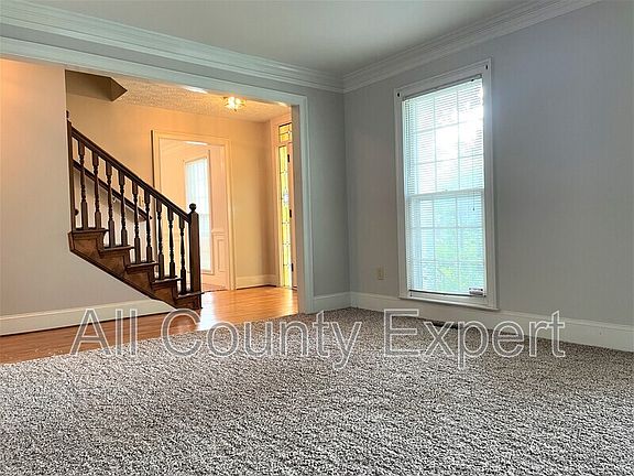 4th image of 2470 Valentines Ct