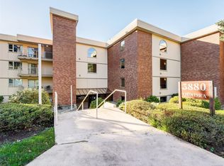 Charleston, Saanich, BC V8X 1H8