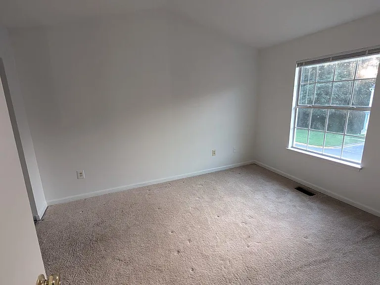 702 Wind Ridge Dr — Photo 15