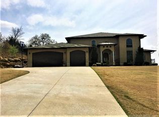 22 E Ridge View Dr N, Sand Springs, OK 74063