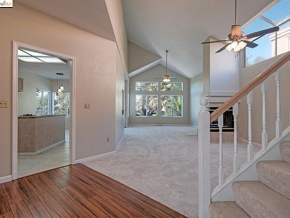 5th image of 2523 Cherry Hills Dr