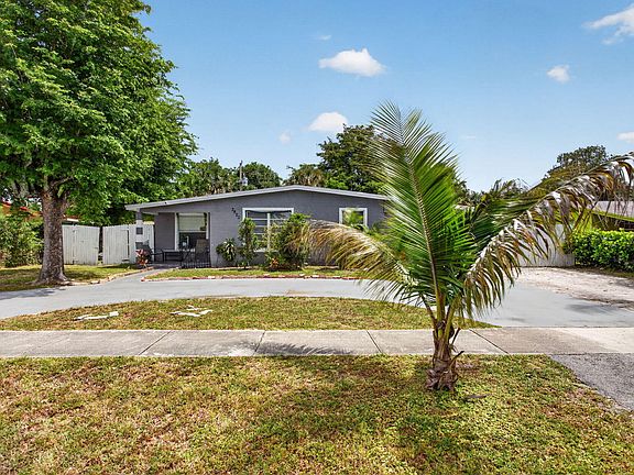 4th image of 3420 NW 5th Court