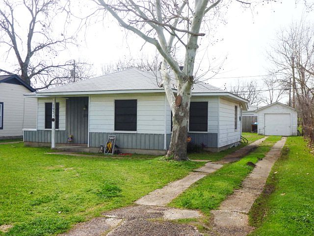 1st image of 1931 N Avenue H