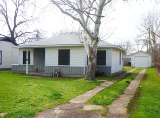 1931 N Avenue H, Freeport, TX 77541