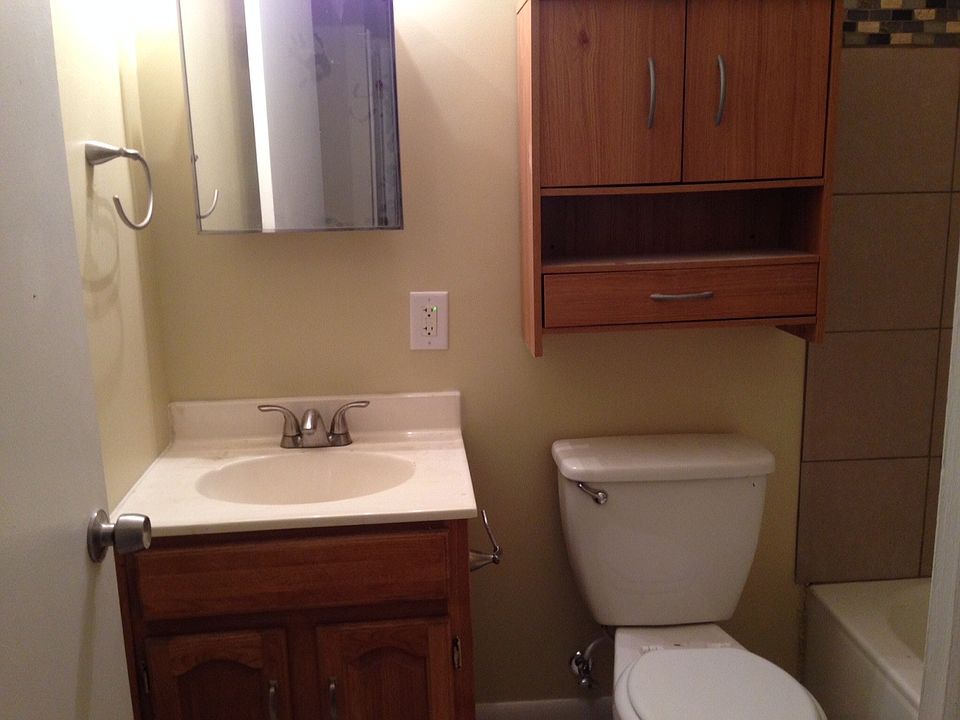 1st image of 3000 E Dorothy Ln APT 2