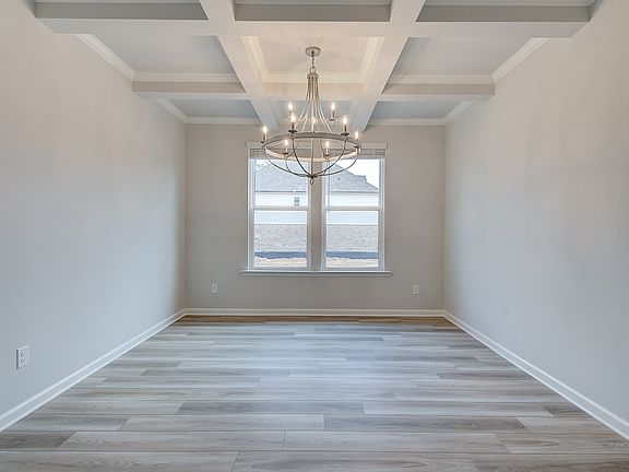 4th image of 2365 Dixon Pl