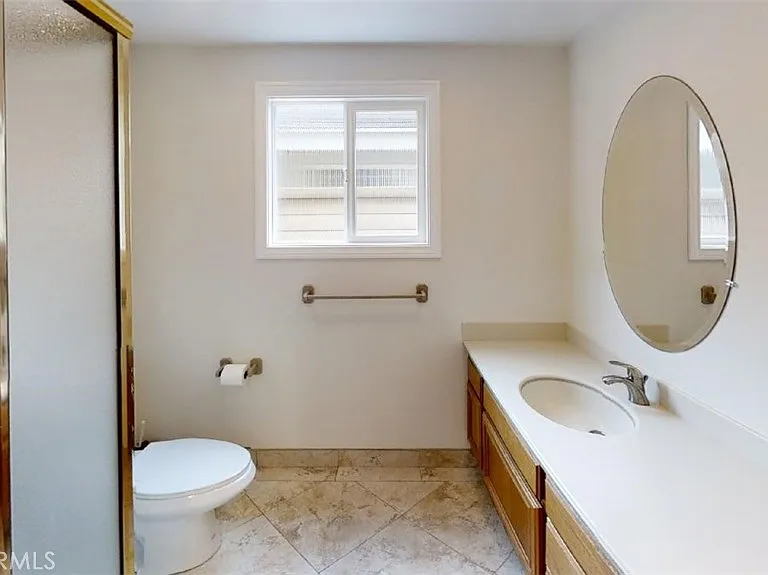 239 Albert Pl — Photo 12