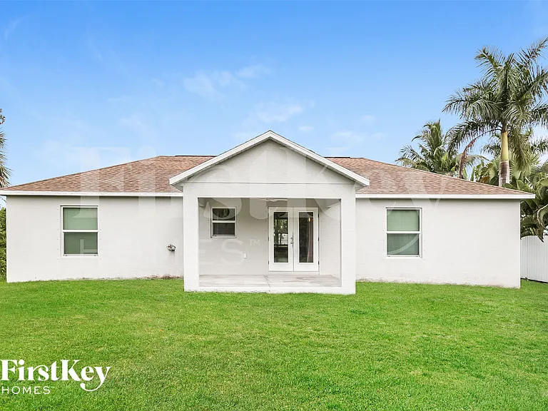 11104 Corrigan Ave — Photo 18
