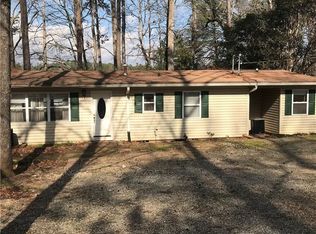 2415 Edgewater Rd, Cumming, GA 30041