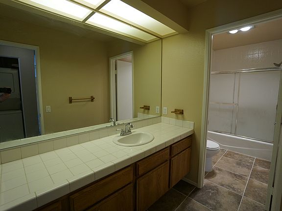 2nd image of 6120 Calle Mariselda Unit 204