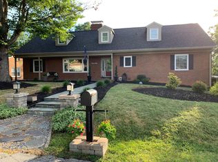 3835 Amber Way Cir SW, Roanoke, VA 24018