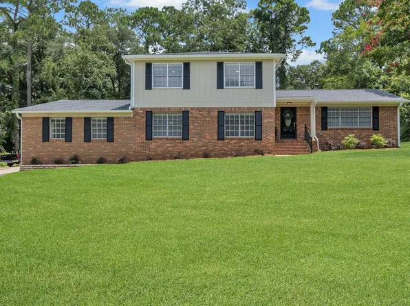 3809 Leane Dr, Tallahassee, FL 32309