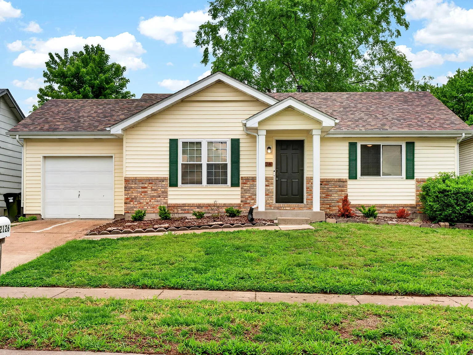 3 bed, 1500 sqft, $3,800 — Photo 1