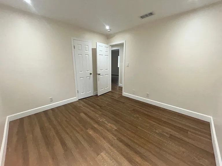 8842 Enloe Ave — Photo 15