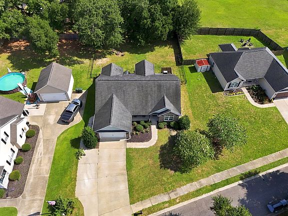 5th image of 416 South Oaks Dr.