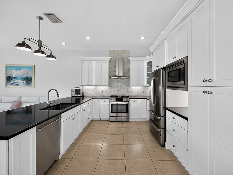 143 Isle Verde Way — Photo 12