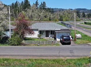 281 Sweet Ln, Cottage Grove, OR 97424