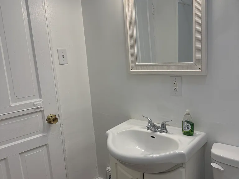 429 Strong Ave — Photo 28