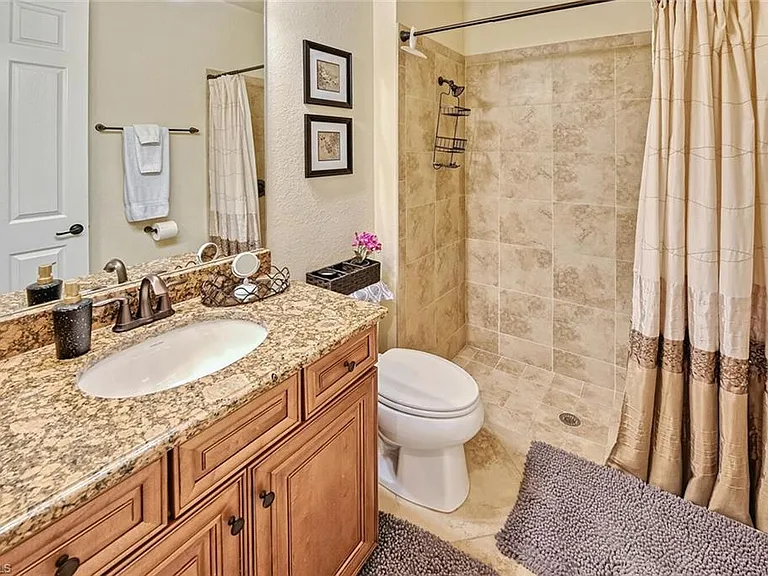 9415 Piacere Way — Photo 17