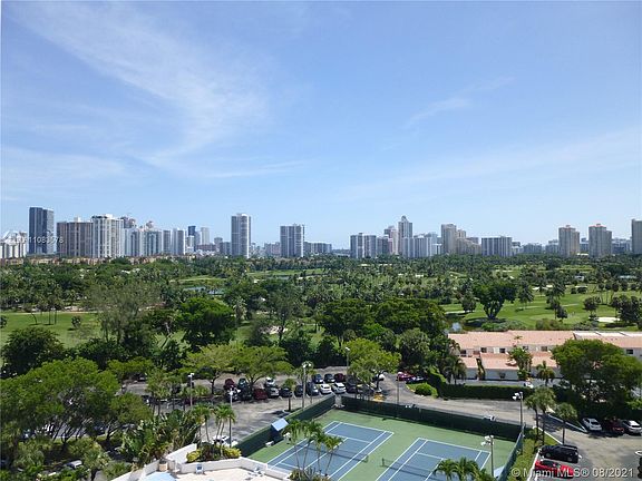 2nd image of 20225 NE 34th Ct APT 1115