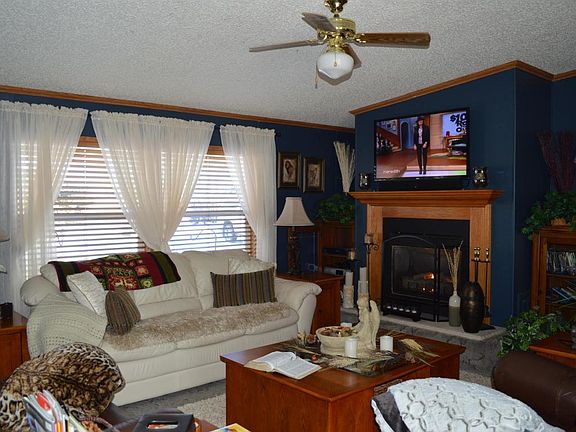 2nd image of 123 Lucinda Ln