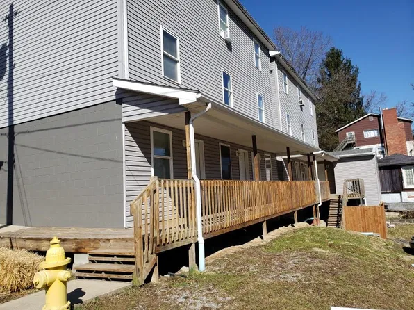 1369 Locust Ave, Fairmont, WV