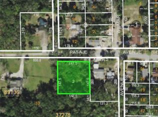 Pasaje Ave, Tarpon Springs, FL 34689