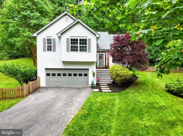 10890 Palace Ct, Manassas, VA 20111