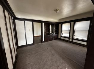 4530 W Lloyd St #4, Milwaukee, WI 53208