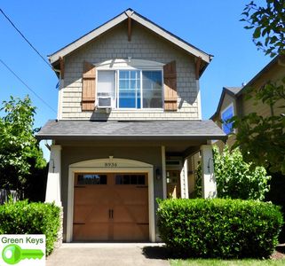 8936 N Clarendon Ave, Portland, OR, 97203