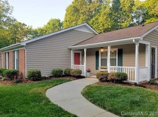 524 Fence Post Ln, Matthews, NC 28105