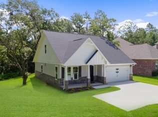 7450 N Aberdeen Dr, Pass Christian, MS 39571