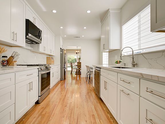 4th image of 10550 Johanna Ave