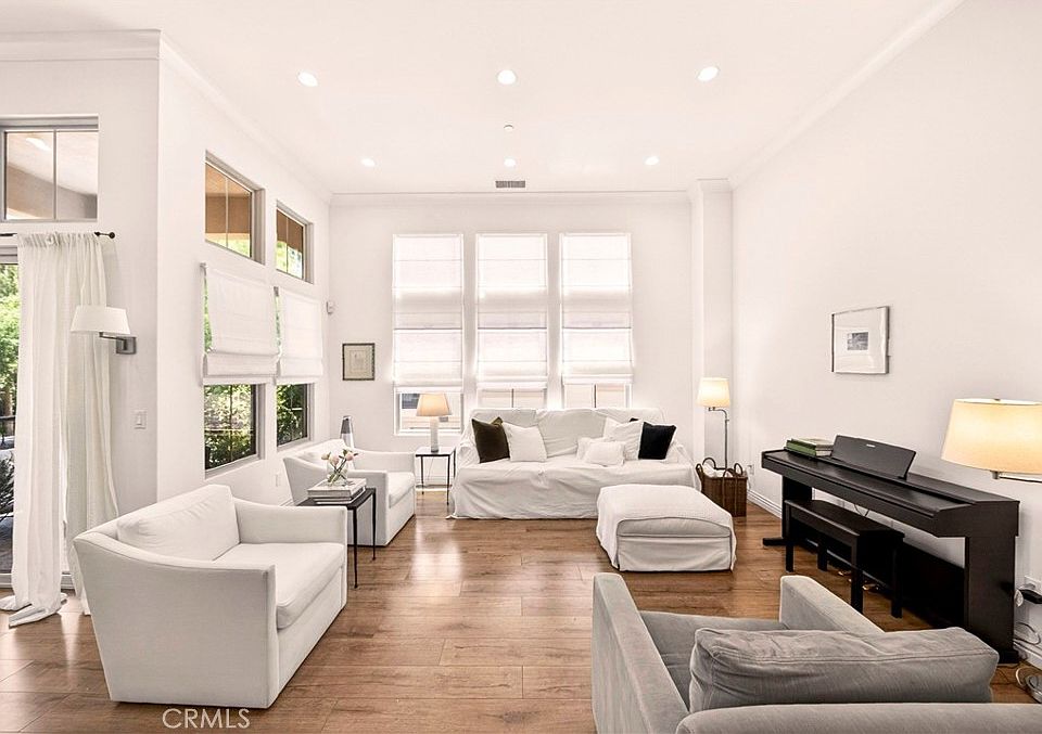 1st image of 240 Mayfair