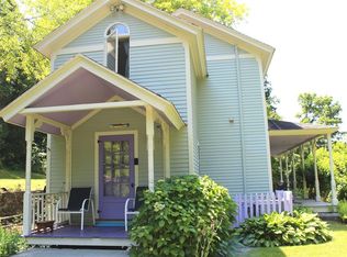 55 Liberty St, Chester, CT 06412