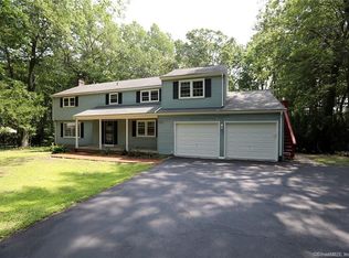 35 Hitchcock Ln, Avon, CT 06001