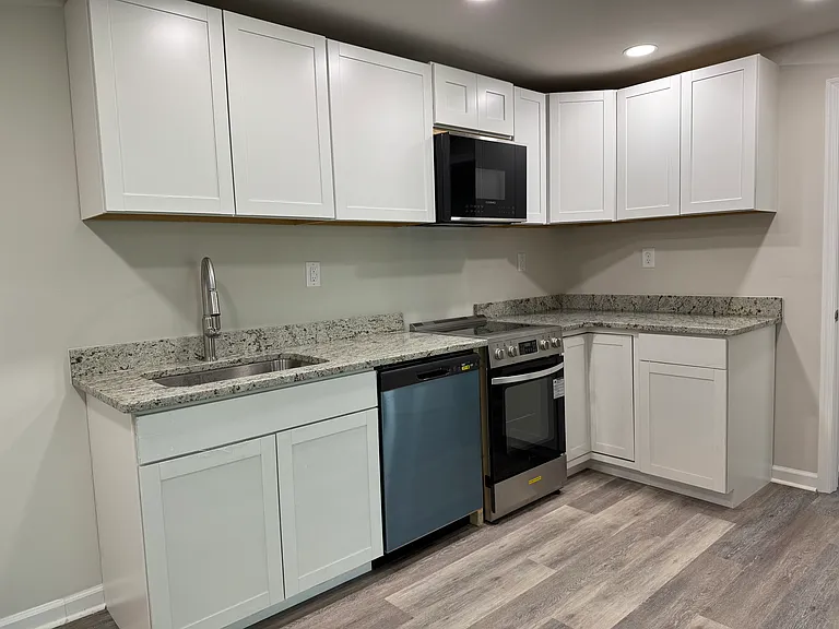 201 Thicket Dr — Photo 17