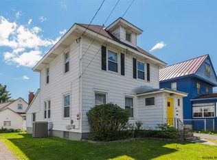 9 Monroe St, Gloversville, NY 12078