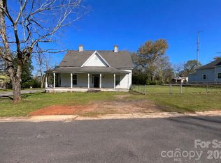 416 W Liberty St, Winnsboro, SC 29180