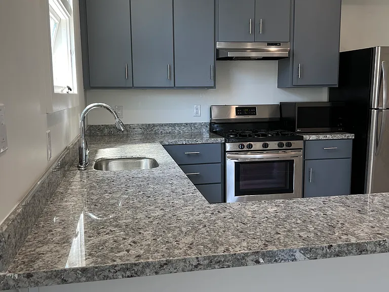 1348 Dolores St #4 — Photo 1