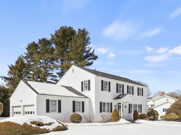 10 Pinto Dr, Pittsfield, MA 01201