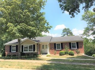 10 Springlake Ct, Ballwin, MO 63011