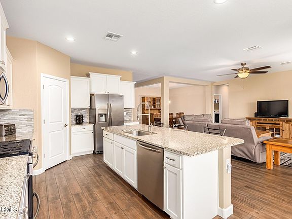 4th image of 30208 W Fairmount Ave