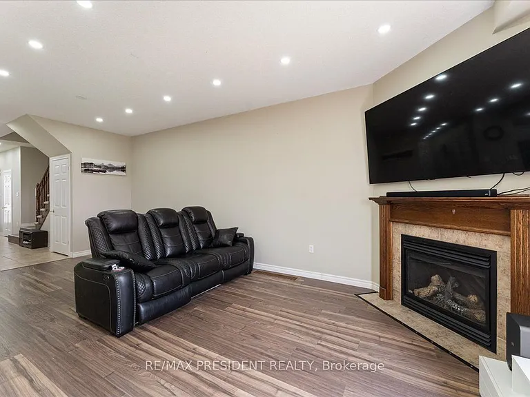 285 Southbrook Dr — Photo 16