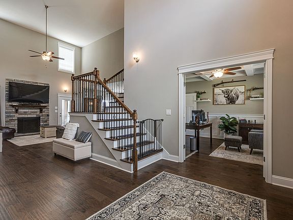 4th image of 1854 Fenn Ln