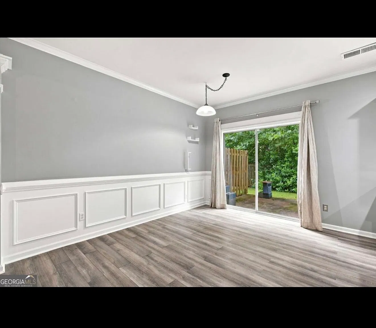 3 bed, 2.5 bath, 1856 sqft, $2,700 — Photo 4