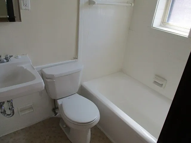 3840 Brownsville Rd — Photo 9