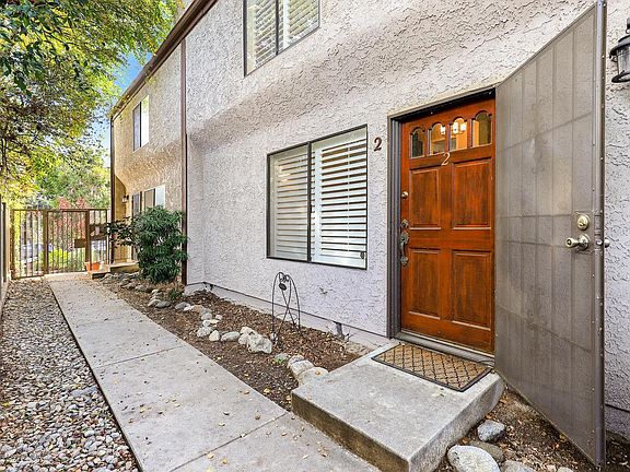 2nd image of 393 N Wilson Ave APT 2